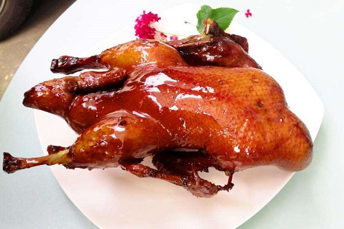 想做乐山甜皮鸭生意，哪里有专业的乐山甜皮鸭培训机构？