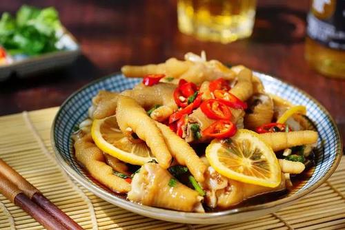 成都川菜汇柠檬鸡爪做法培训，专业教授柠檬鸡爪的做法