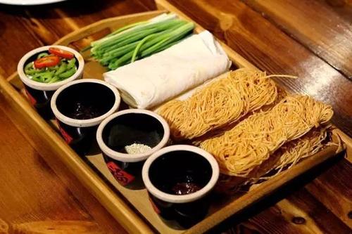 成都正规烙馍卷菜技术培训班多少学费