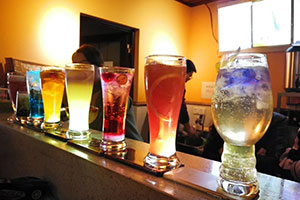 十个奶茶店九个亏是真的么？开个奶茶店创业怎么样？