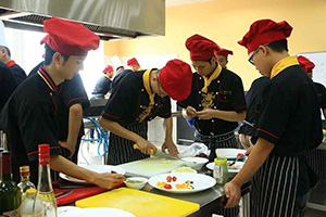 成都创业型短期厨师培训学校哪家比较好？