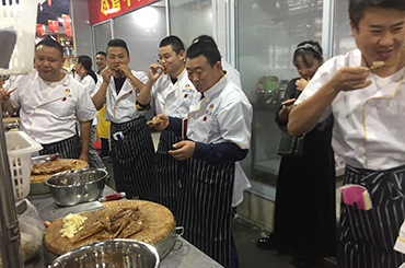 爷爷卖了50年卤货,这个经典的卤菜配方我免费告诉大家!