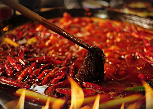 火锅为什么这么受欢迎，它的配料有些什么