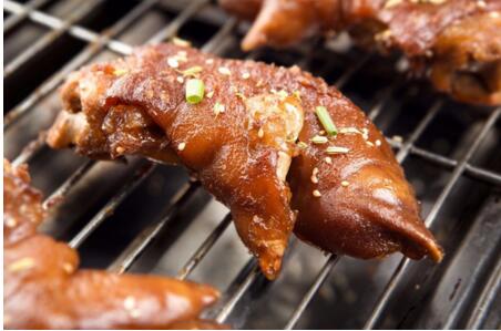 一个人摆摊适合做什么小吃卖？8个低成本创业小项目推荐