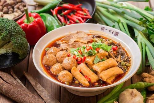 成都哪家冒菜正宗，学正宗冒菜去哪里？