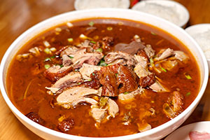 冒鸭子店开在什么地方合适？开冒鸭子店需要考虑哪些因素？