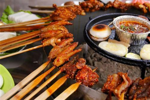 开西昌火盆烧烤店能够生意火爆的原因就在于西昌烧烤的味道