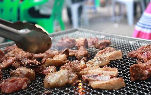 成都西昌烧烤培训学校给您细讲火盆烧烤时主要使用哪些工具？