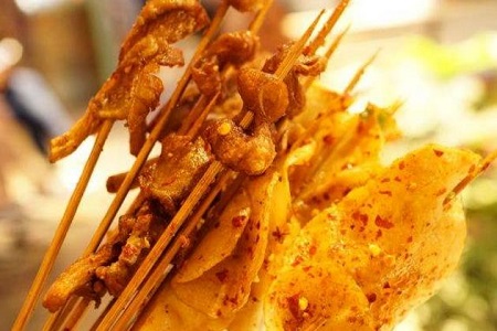 开家油炸串串实体店能挣多少钱?