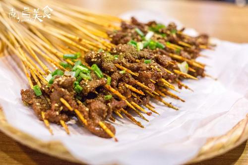 成都油炸串串香加盟多少钱？培训包括哪些呢？