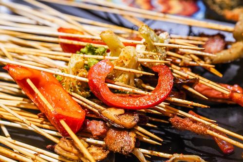 开家四川炸串实体店大概要付出多少钱?