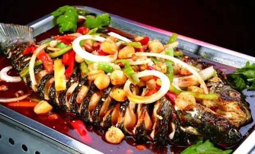 炭火诸葛烤鱼要如何进行制做？成都万州烤鱼培训为您解答