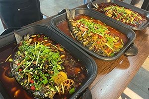 万州川味烤鱼的名字从何而来？成都诸葛烤鱼培训为您解答