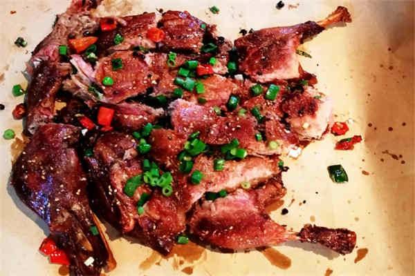 成都铁板烤鸭短期培训，5~7天即可学会铁板烤鸭技术