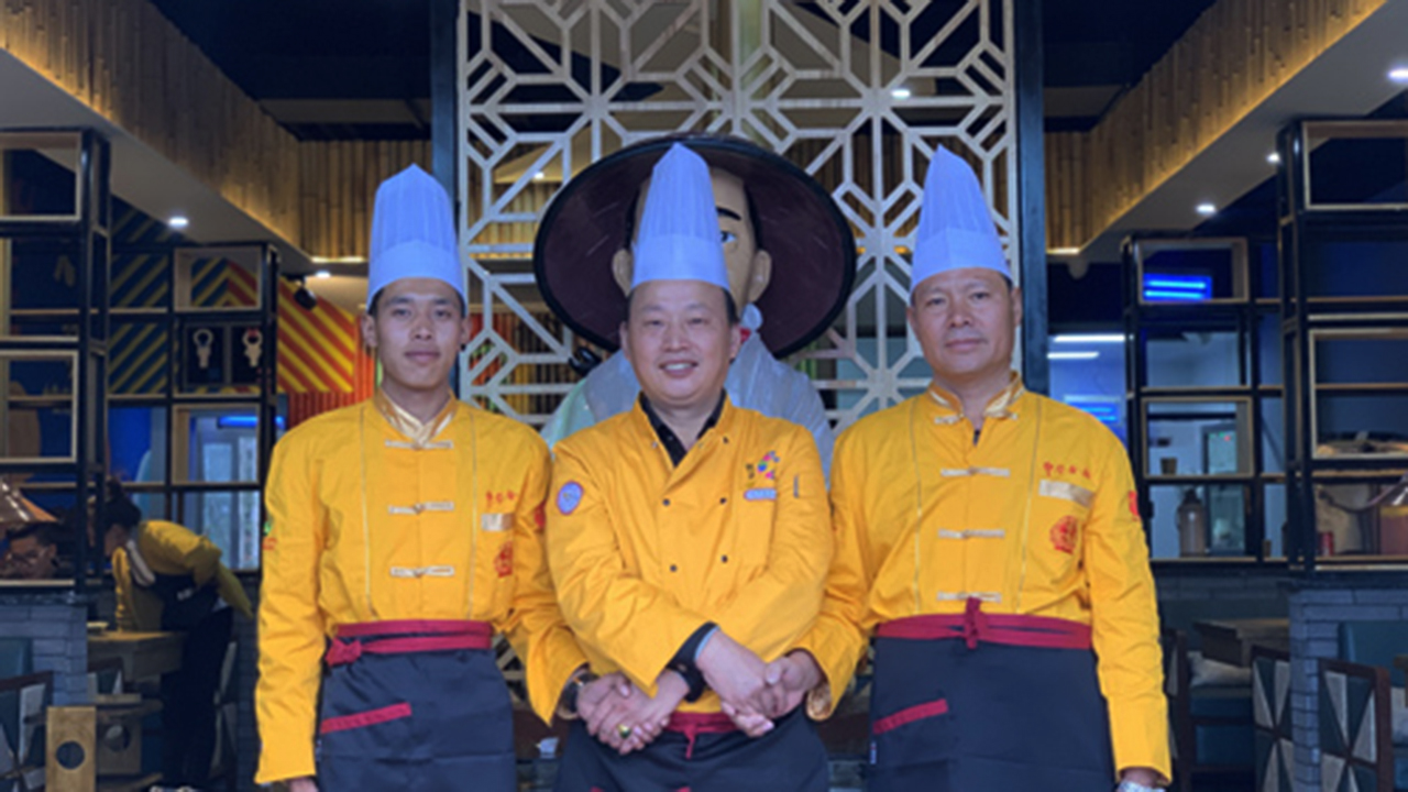 合影.jpg